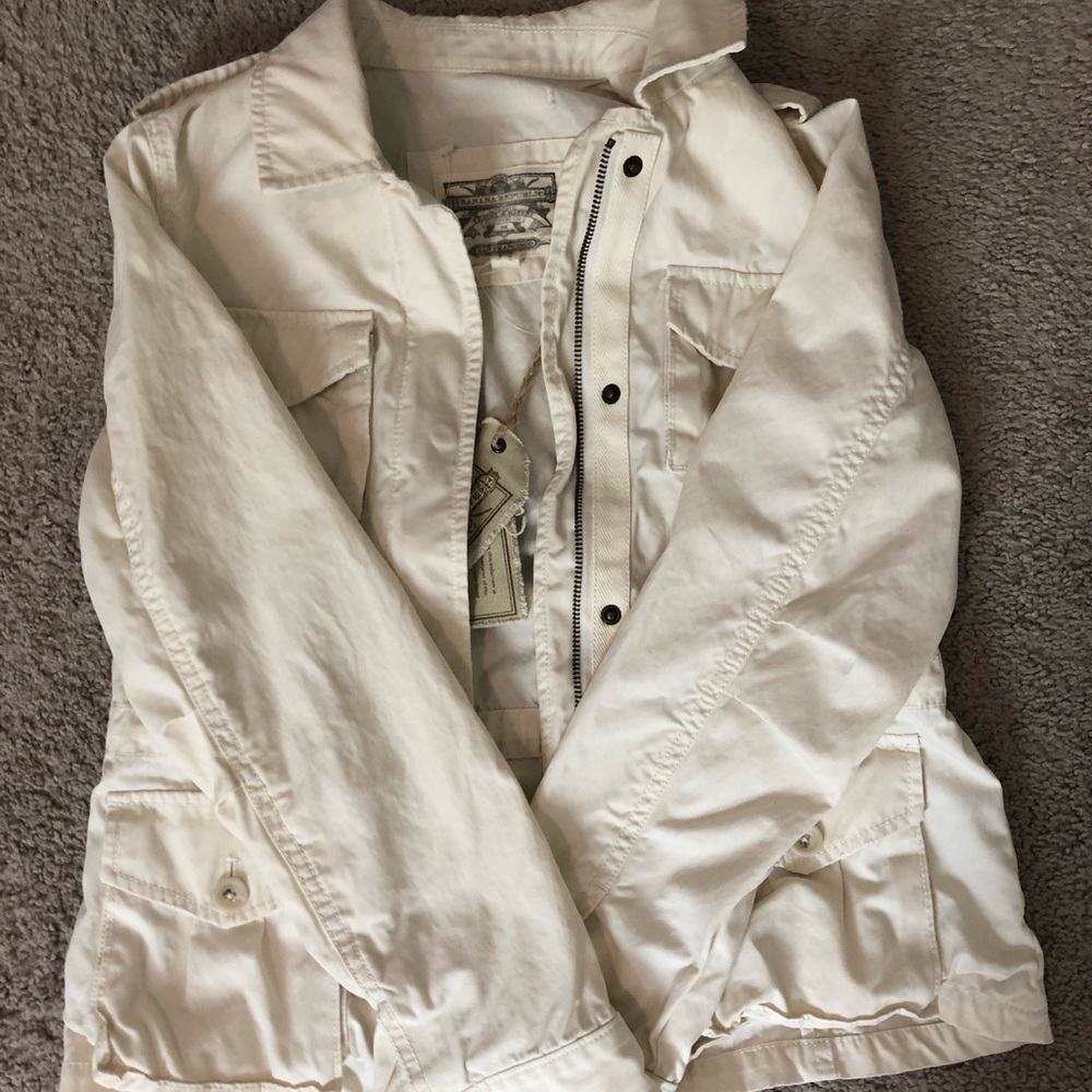 Cream Jacket - Picture 2 of 8